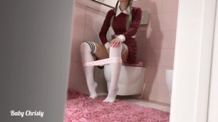 Schoolgirl Caught Toilet Fucked in Small Crotch Finished on her Ass