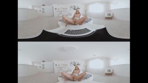 Virtual Reality - College Crush